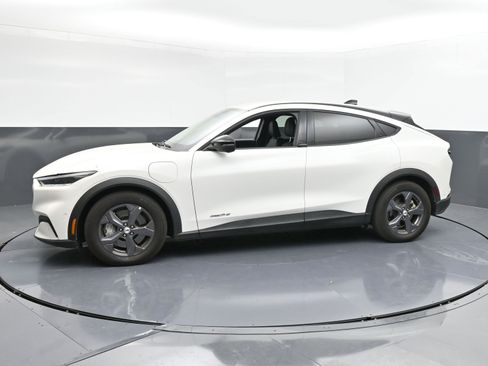 Used 2023 Ford Mustang Mach-E Select image 5