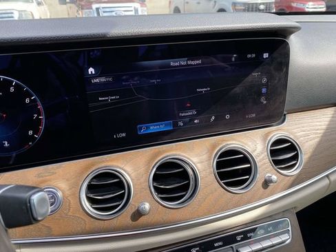 Used 2021 Mercedes-Benz E 350 Sedan image 23