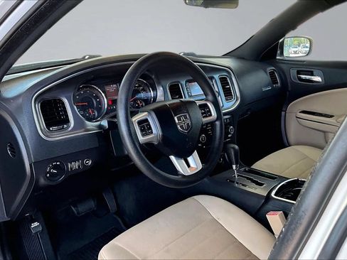 Used 2011 Dodge Charger SE RWD image 13