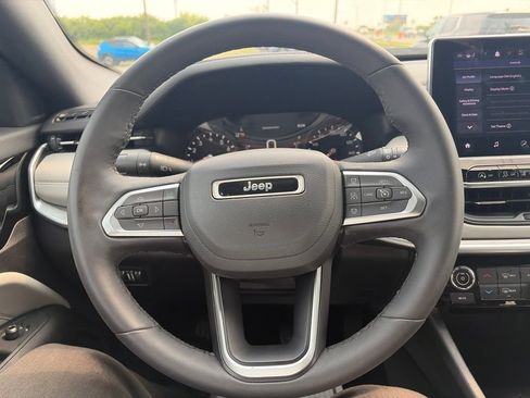 Used 2025 Jeep Compass Limited AWD/4WD image 26