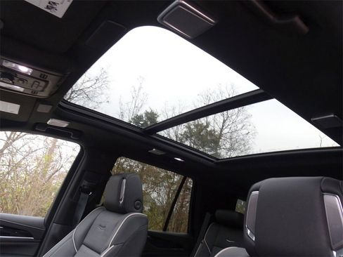 Certified 2024 Cadillac Escalade Sport w/ Touring Package image 12