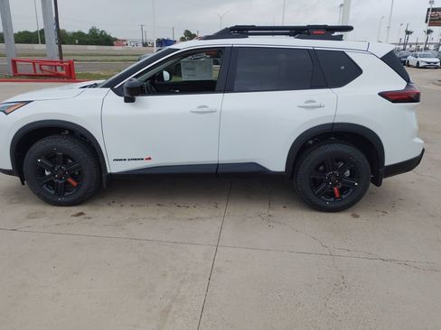New 2026 Nissan Rogue SV AWD/4WD image 4