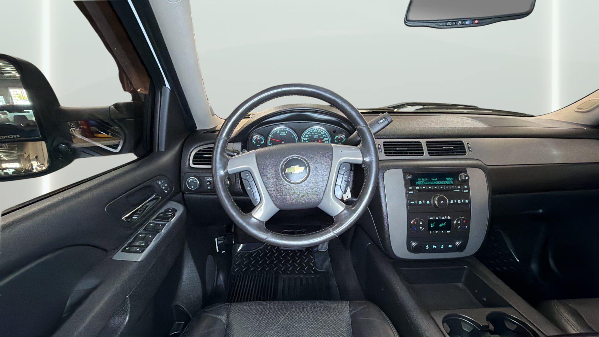 Used 2012 Chevrolet Silverado 2500 LTZ w/ LTZ Plus Package AWD/4WD image 17