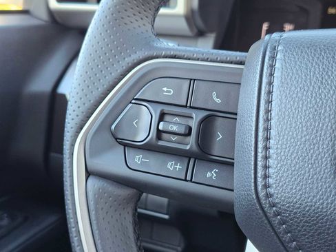 Certified 2025 Toyota 4Runner SR5 image 34