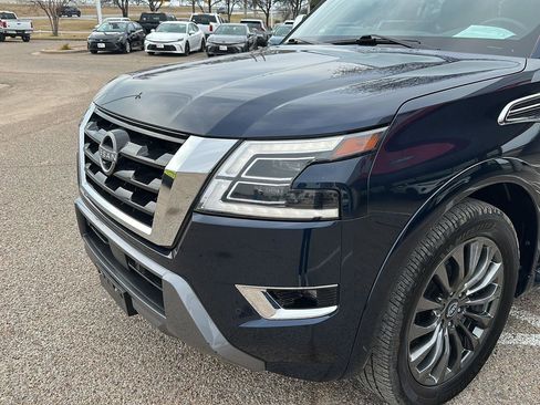Used 2024 Nissan Armada Platinum w/ Captain's Chairs Package image 11