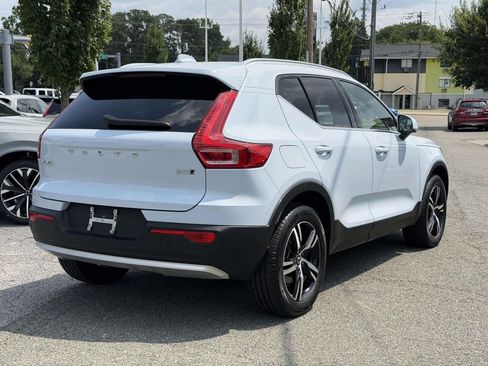 Used 2024 Volvo XC40 B5 Core AWD/4WD image 20