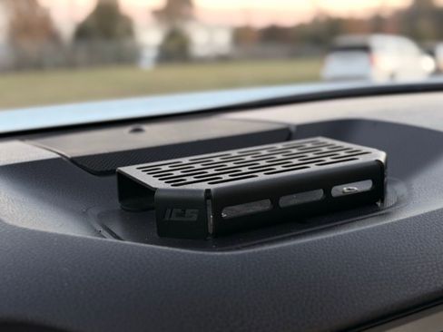 Used 2018 Toyota Tundra Platinum image 43