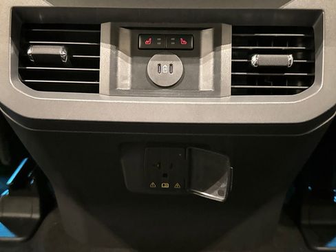 New 2026 Ford F350 Lariat w/ Black Appearance Package image 28