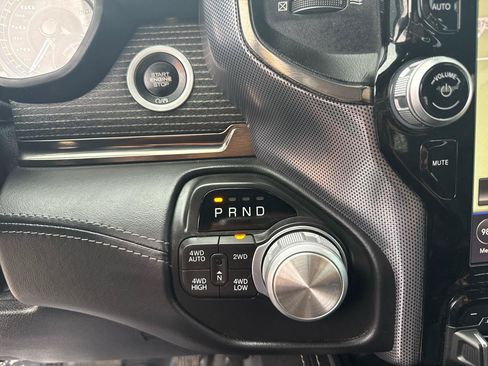Used 2019 RAM 1500 Limited w/ Advanced Safety Group AWD/4WD image 27