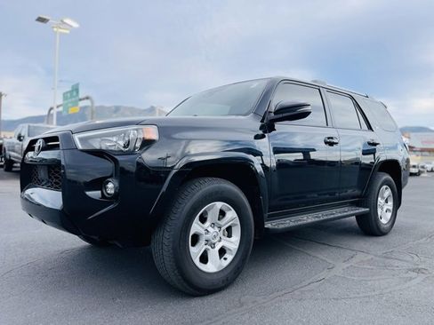 Used 2023 Toyota 4Runner SR5 Premium image 1