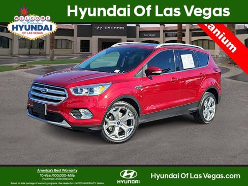 Used 2019 Ford Escape Titanium image 1