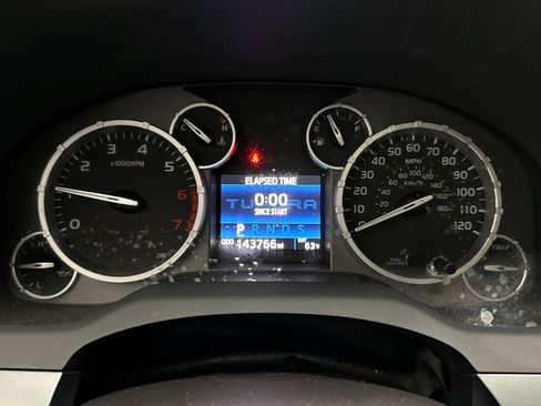 Used 2015 Toyota Tundra Platinum AWD/4WD image 13