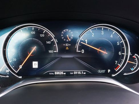 Used 2019 BMW 750i w/ Executive Package image 39