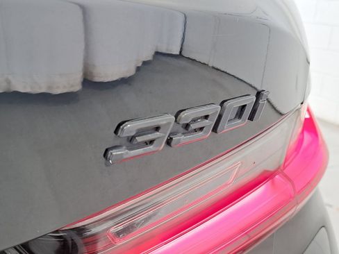 Used 2022 BMW 330i xDrive Sedan w/ Driving Assistance Package image 31