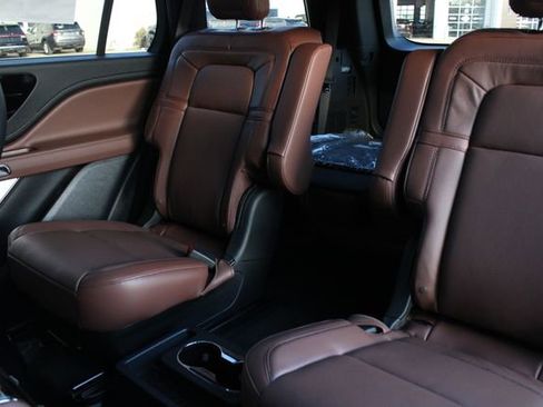 New 2026 Lincoln Aviator Reserve AWD/4WD image 67