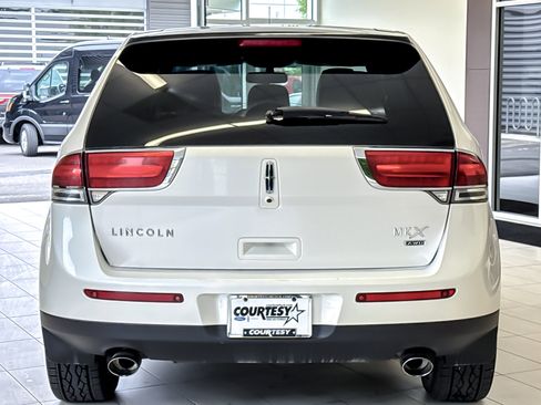 Used 2013 Lincoln MKX AWD image 5