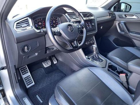 Used 2019 Volkswagen Tiguan SEL Premium R-Line FWD image 13