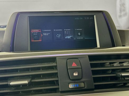 Used 2018 BMW 320i Sedan image 16