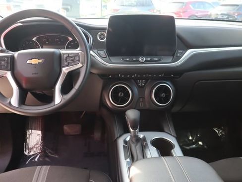 Used 2024 Chevrolet Blazer LT AWD/4WD image 29