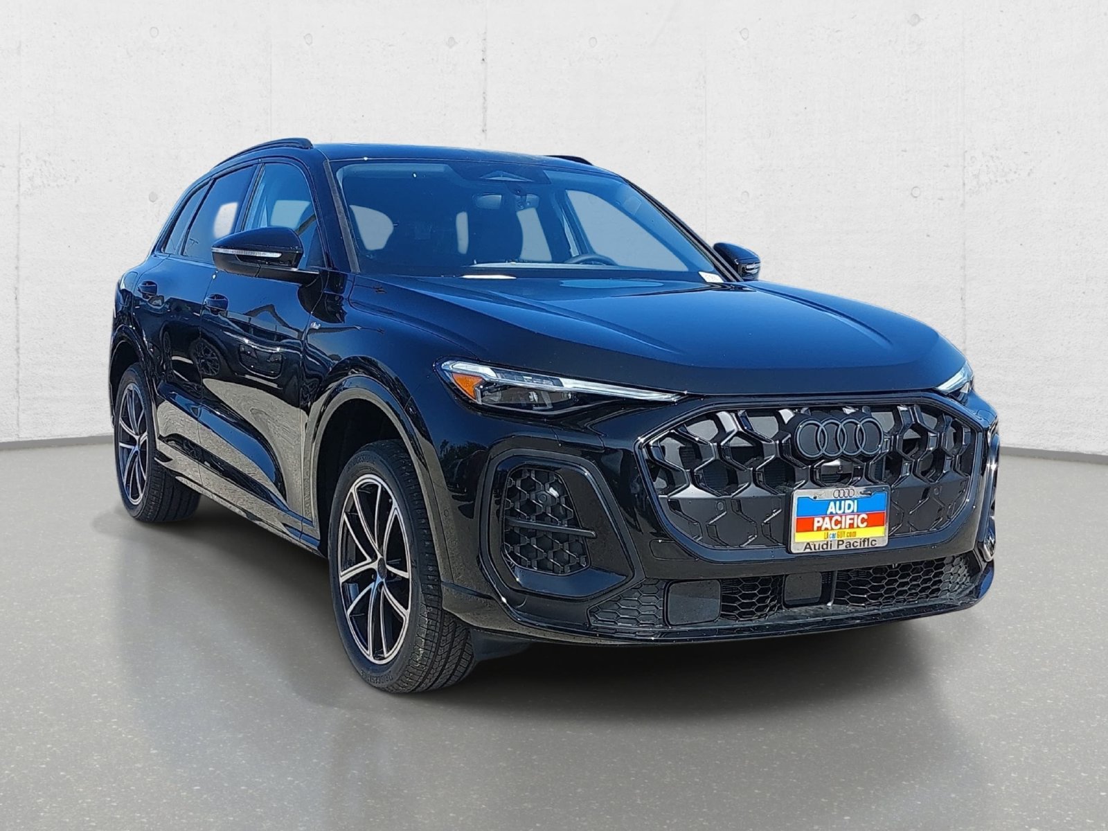 New 2026 Audi Q5 Premium Plus AWD/4WD image 3