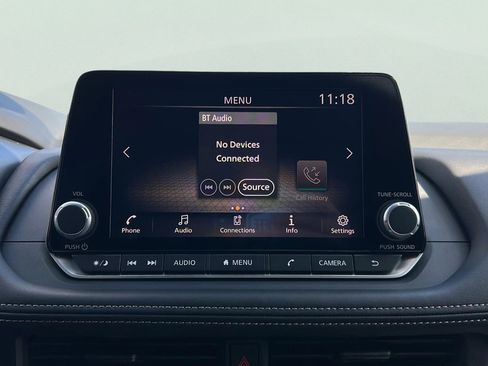 Used 2025 Nissan Rogue S FWD image 24