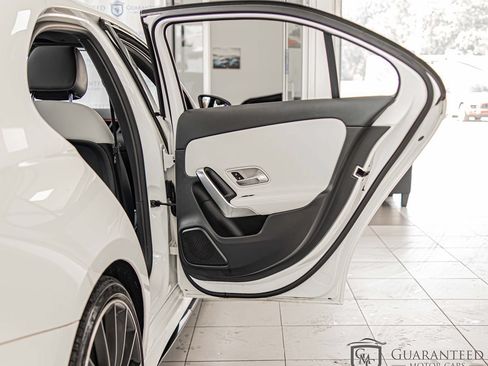Used 2021 Mercedes-Benz A 35 AMG 4MATIC image 38