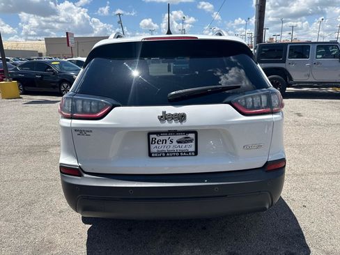 Used 2019 Jeep Cherokee Latitude Plus FWD image 7