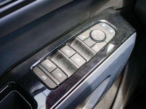Used 2023 Nissan Pathfinder SL FWD image 18