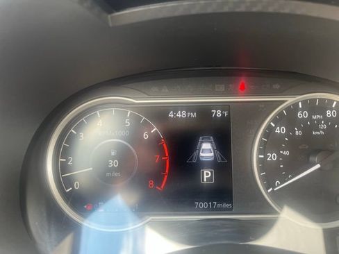 Used 2020 Nissan Versa SV FWD image 16