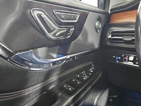 Used 2021 Lincoln Corsair Reserve w/ Equipment Group 201A image 36