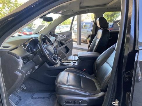 Used 2019 Chevrolet Traverse RS AWD/4WD image 13