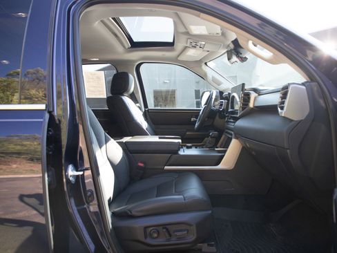 Used 2024 Toyota Sequoia SR5 image 11