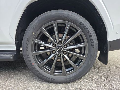 New 2025 Lexus LX 700h F Sport image 16