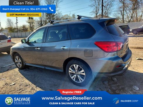 Used 2017 Nissan Pathfinder SL AWD/4WD image 3