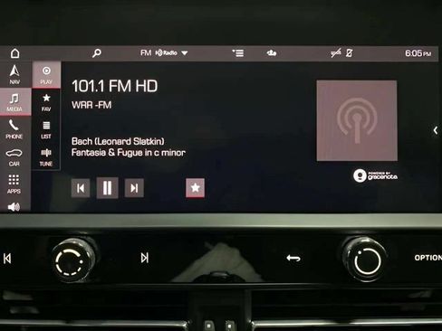 Used 2022 Porsche Macan AWD/4WD image 45