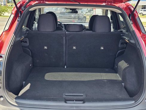 Used 2026 Nissan Kicks SV FWD image 11