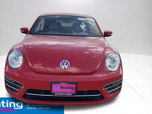 Used 2019 Volkswagen Beetle 2.0T SE image 3
