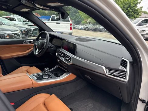 Used 2019 BMW X5 xDrive40i w/ Premium Package 2 AWD/4WD image 17