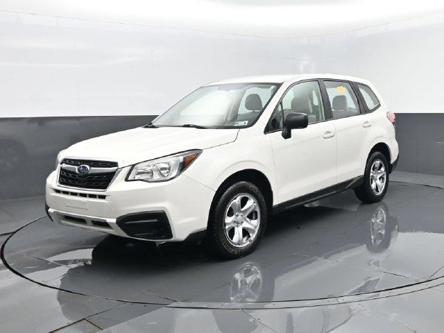 Used 2018 Subaru Forester 2.5i AWD/4WD image 2