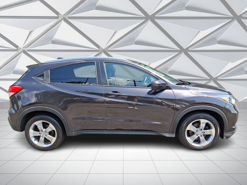 Used 2017 Honda HR-V EX-L image 12