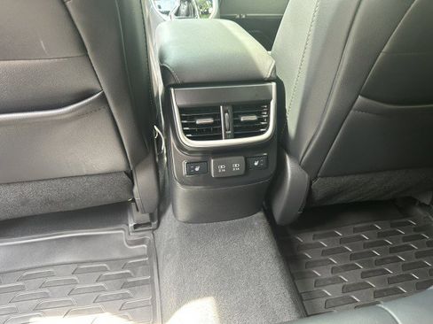 Used 2022 Subaru Outback Limited w/ Popular Package #2 image 18