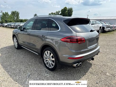 Used 2016 Porsche Cayenne S AWD/4WD image 3