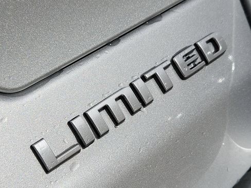 New 2026 Jeep Grand Cherokee Limited AWD/4WD image 8