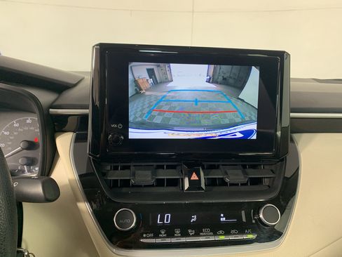 Used 2023 Toyota Corolla LE FWD image 26