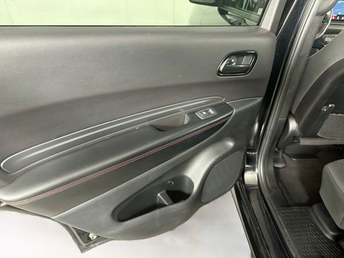 Used 2025 Dodge Durango GT AWD/4WD image 26