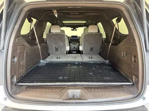 Used 2021 GMC Yukon XL SLT w/ SLT Luxury Plus Package AWD/4WD image 23