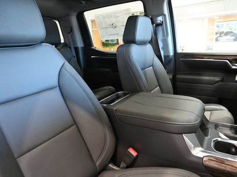 New 2026 Chevrolet Silverado 1500 LT Trail Boss w/ LT Trail Boss Premium Package AWD/4WD image 9