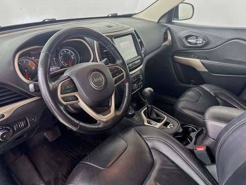 Used 2018 Jeep Cherokee Limited w/ Trailer Tow Group AWD/4WD image 10