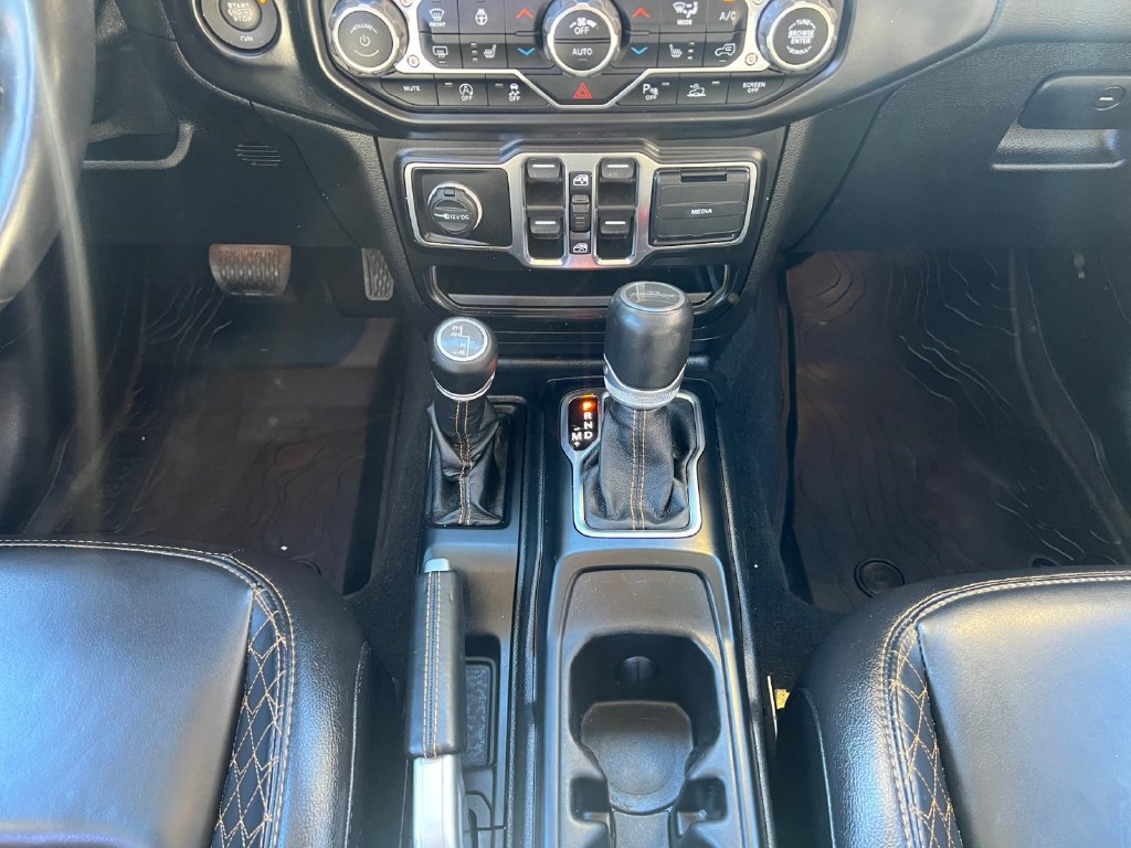 Used 2021 Jeep Gladiator Overland AWD/4WD image 16
