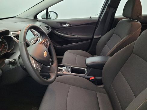 Used 2019 Chevrolet Cruze LS w/ LS Convenience Package FWD image 17